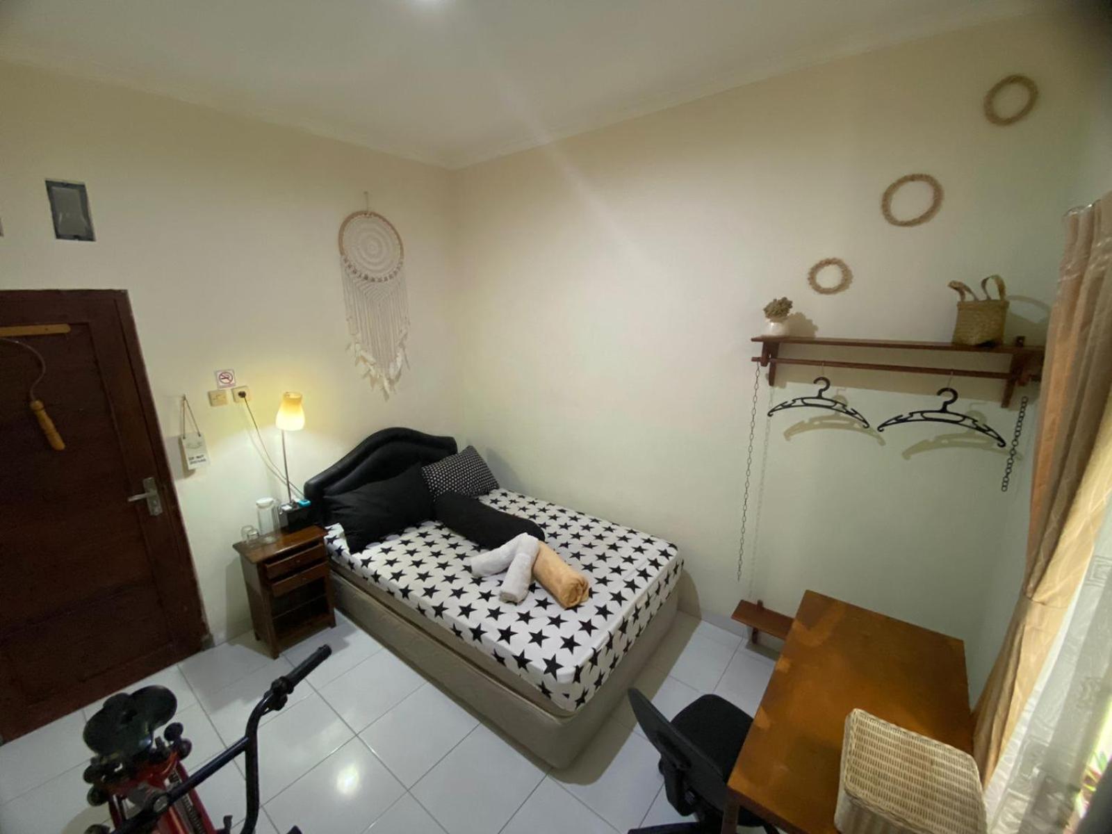 Coliving Jogja Sweet Home Kost Lengkap Di Jogjakarta الغرفة الصورة