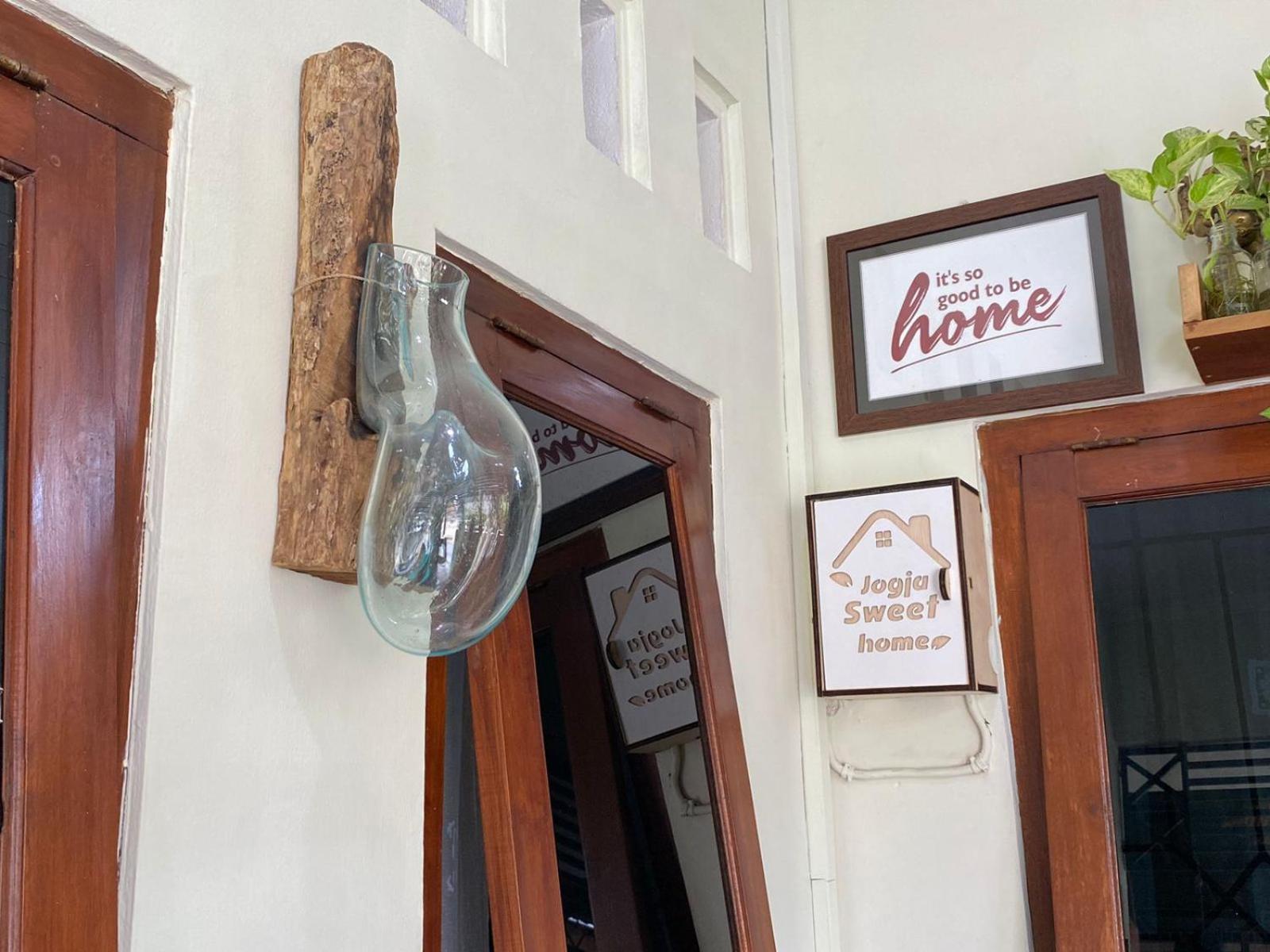 Coliving Jogja Sweet Home Kost Lengkap Di Jogjakarta المظهر الخارجي الصورة