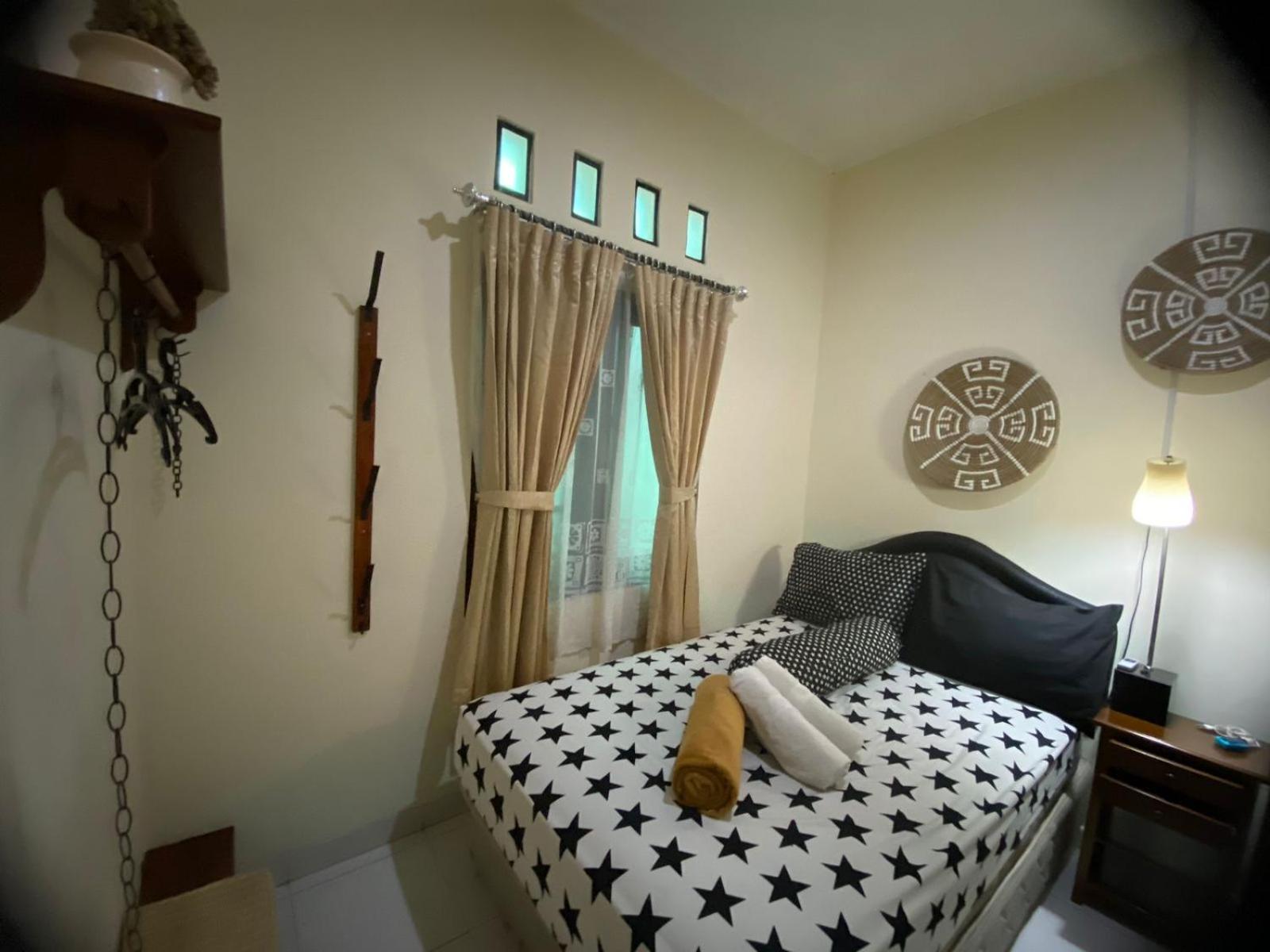 Coliving Jogja Sweet Home Kost Lengkap Di Jogjakarta الغرفة الصورة