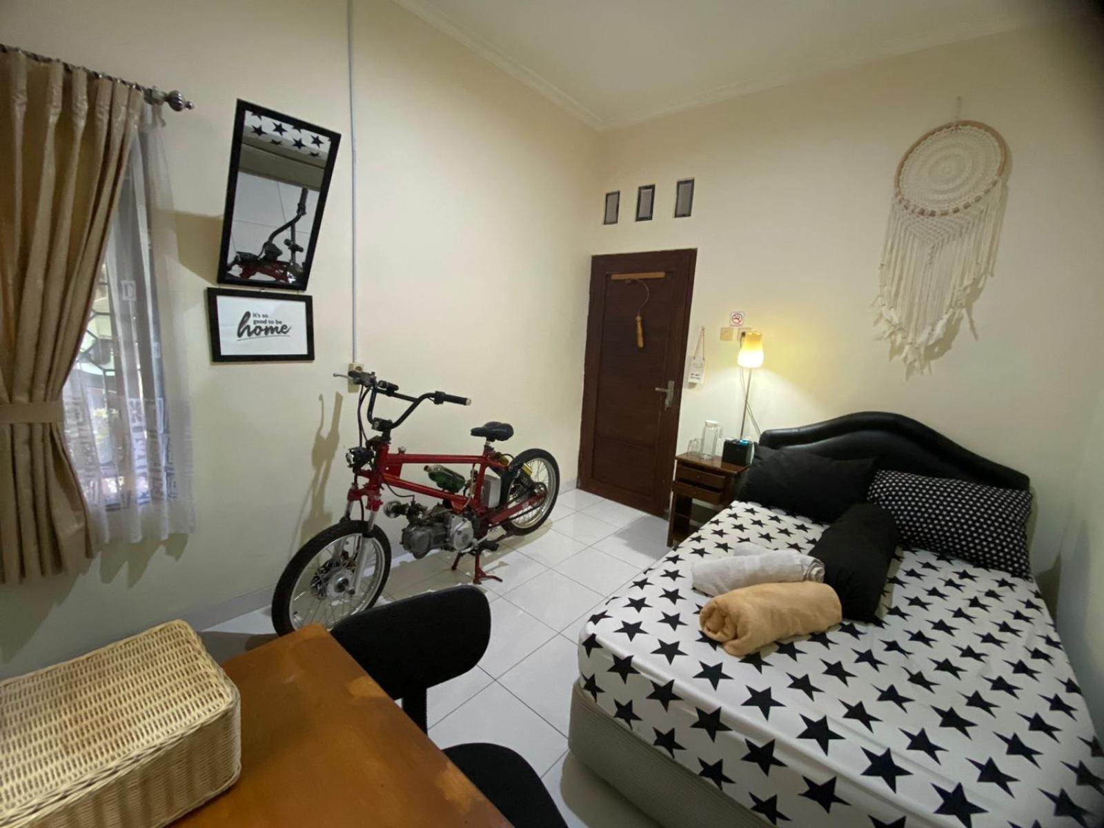 Coliving Jogja Sweet Home Kost Lengkap Di Jogjakarta الغرفة الصورة