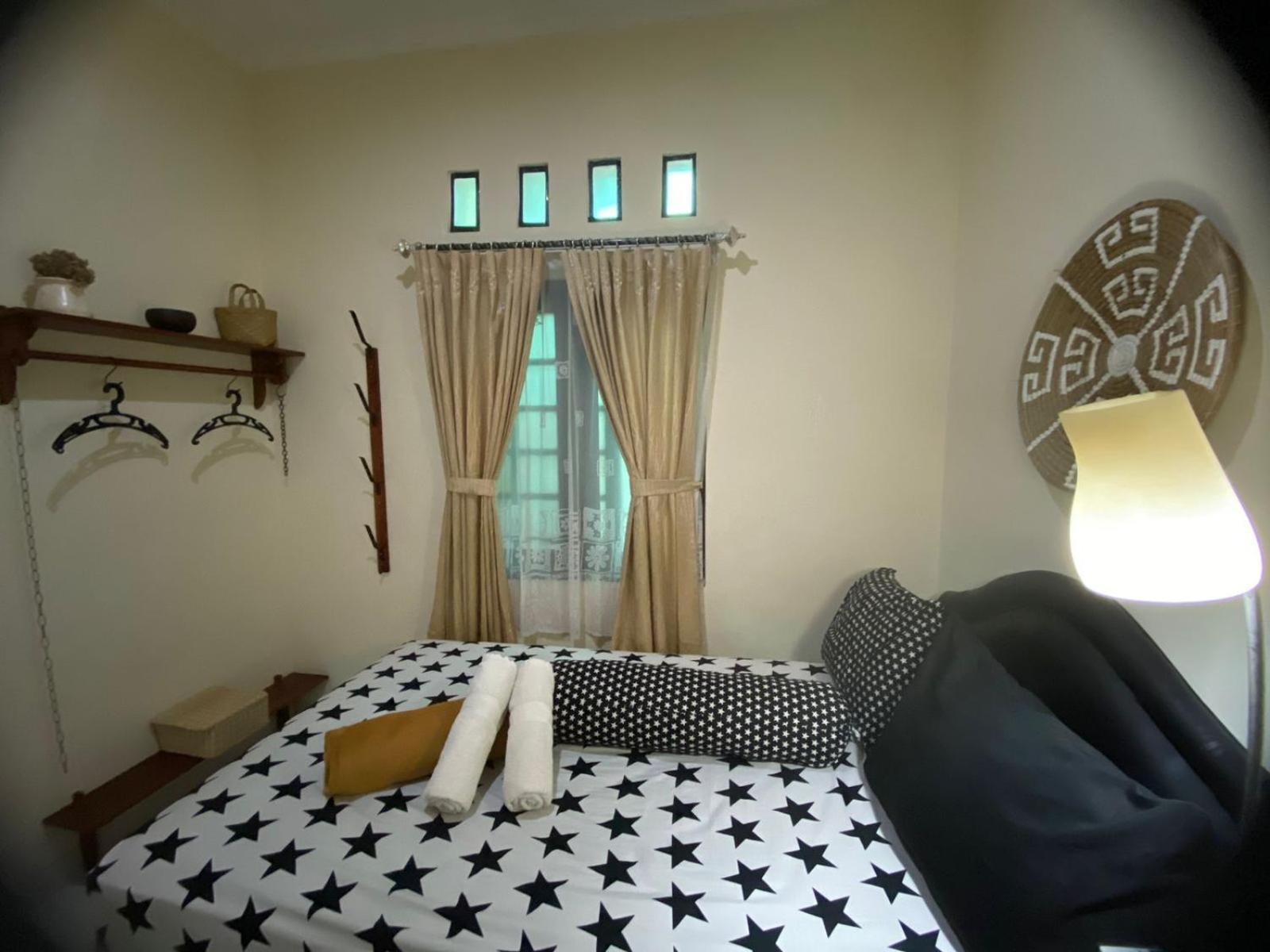 Coliving Jogja Sweet Home Kost Lengkap Di Jogjakarta الغرفة الصورة